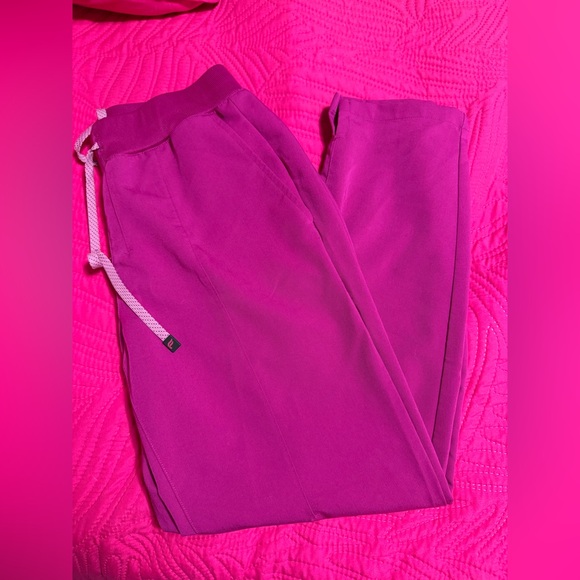 Fabletics Pants - FABLETICS- HOT PINK MEDIUM STRAIGHT LEG SCRUB PANTS